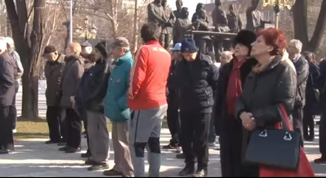 (VIDEO) PROTEST ISPRED SOBRANJA Demonstracije u Skoplju protiv zakona o jezicima